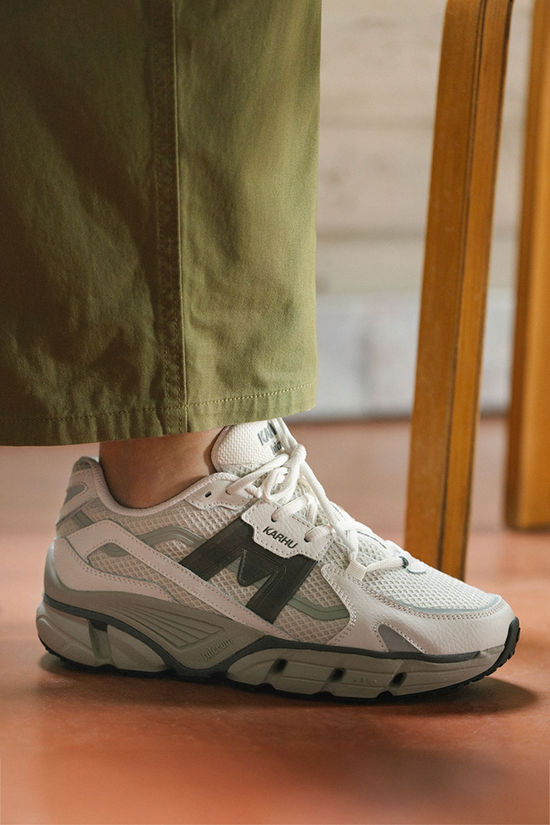 Karhu Super Fulcrum Sneaker dark grey/mid grey
