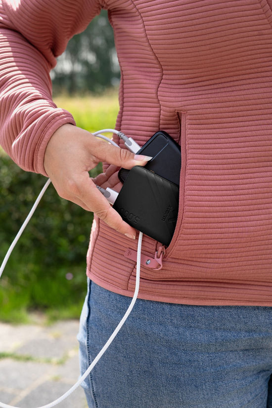Xtorm 12W Go2 Powerbank 5.000 black