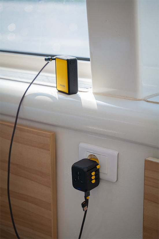 WakaWaka Power 20 Powerbank mid yellow/black