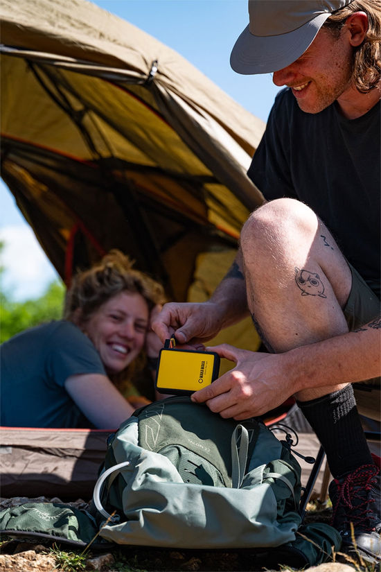 WakaWaka Power 20 Powerbank mid yellow/black