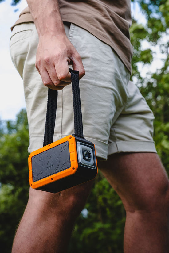 Xtorm 100W Rugged Flashlight Powerbank 40.000 dark grey/orange