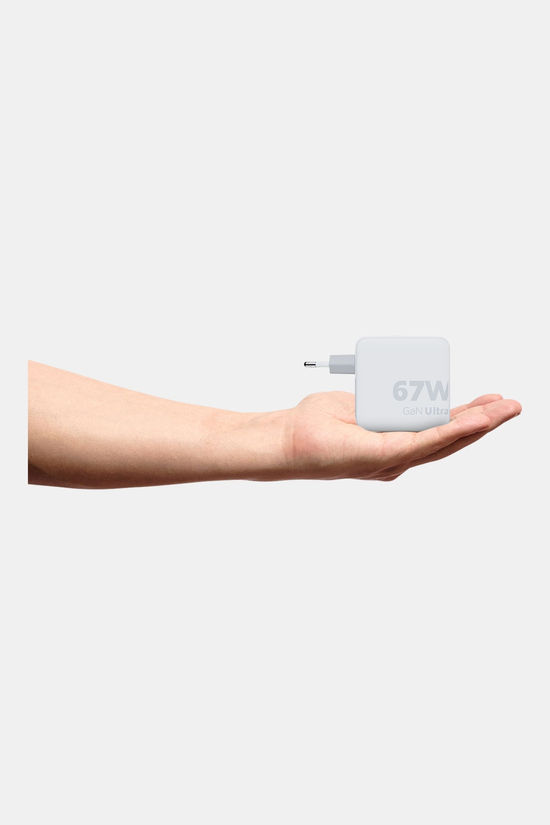 Xtorm 67W GaN-Ultra Travel Adapter + USB-C PD Kabel white