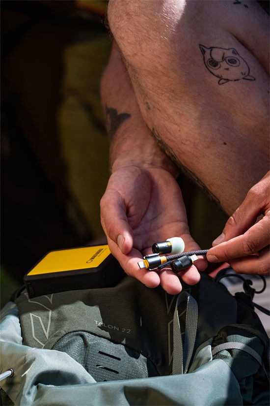 WakaWaka Connect Multiplug USB Kabel black/mid yellow