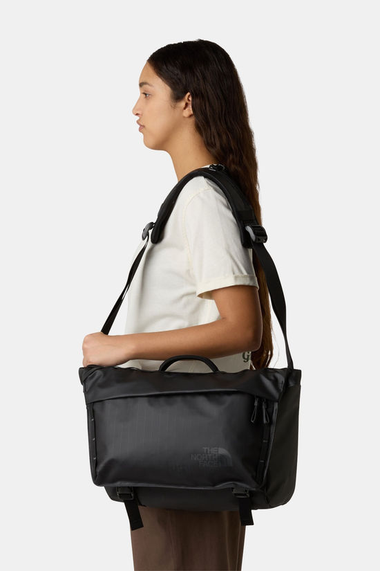 The North Face Base Camp Voyager Schoudertas Black