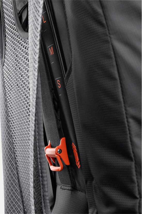 deuter Futura Air Trek 60 + 10 Backpack black/dark grey