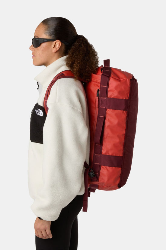 The North Face Base Camp Voyager Duffel 32L mid red